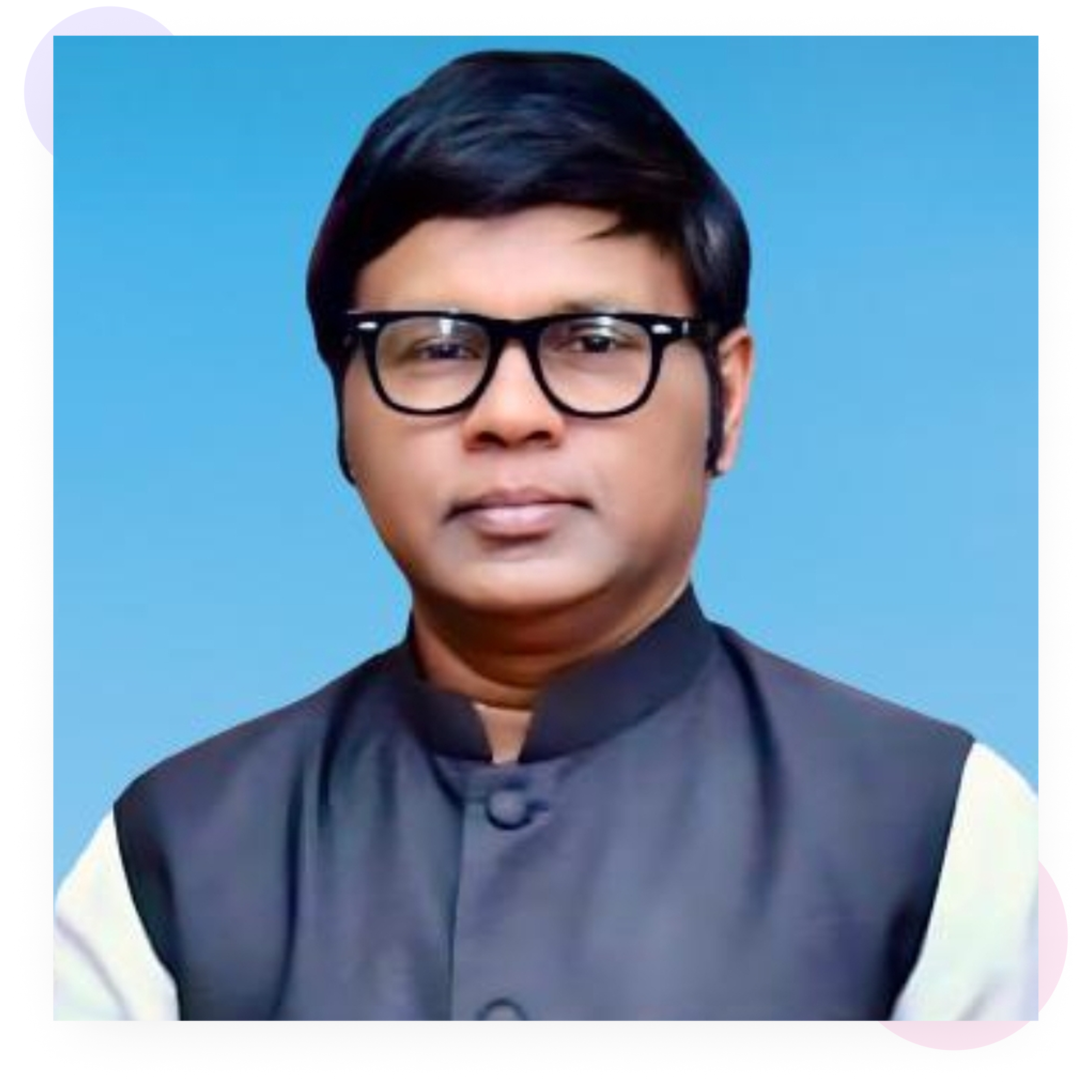 Teacher_with_students1